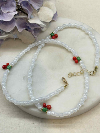 Daisy love necklace