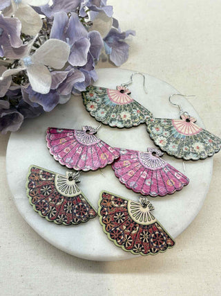 Sweet fan hook earrings