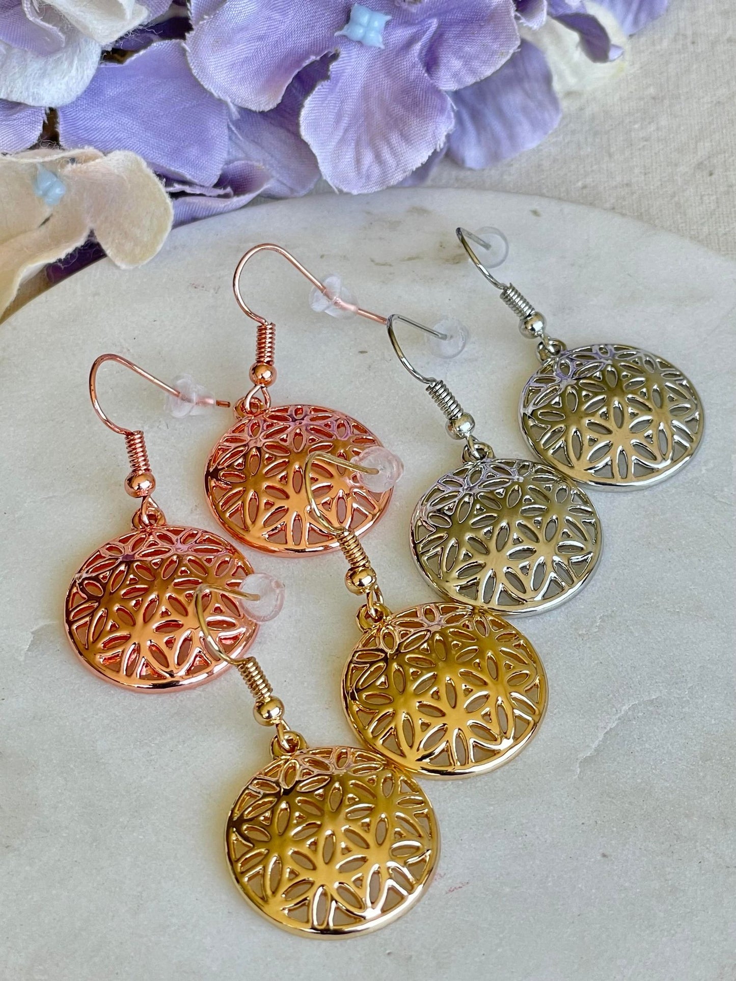 Gold flower filigree earrings