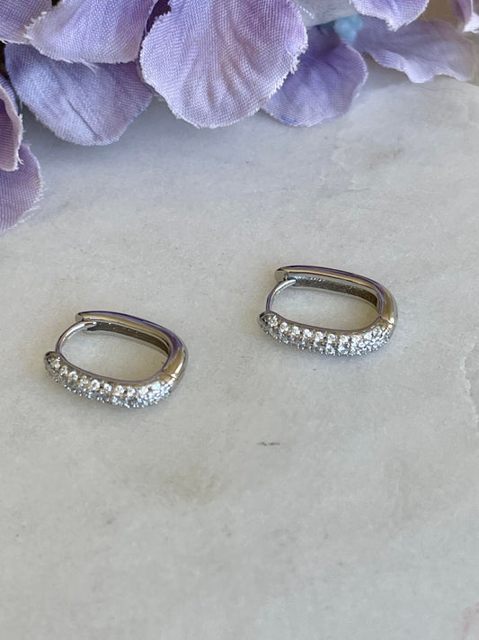 Oval sleeper with crystal inset earrings