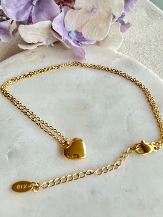 Solid heart gold necklace