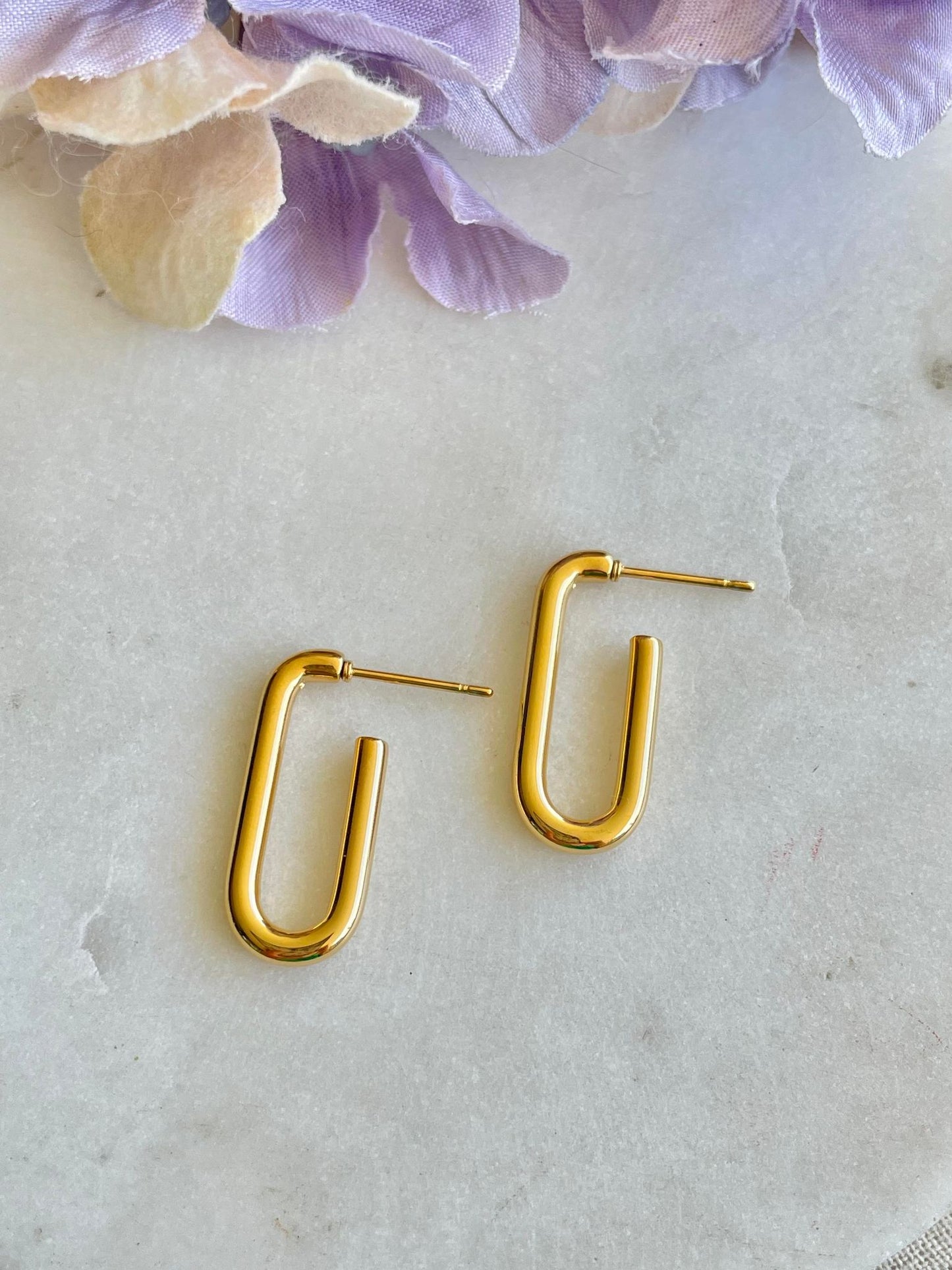 Head to the rectangle stud earrings