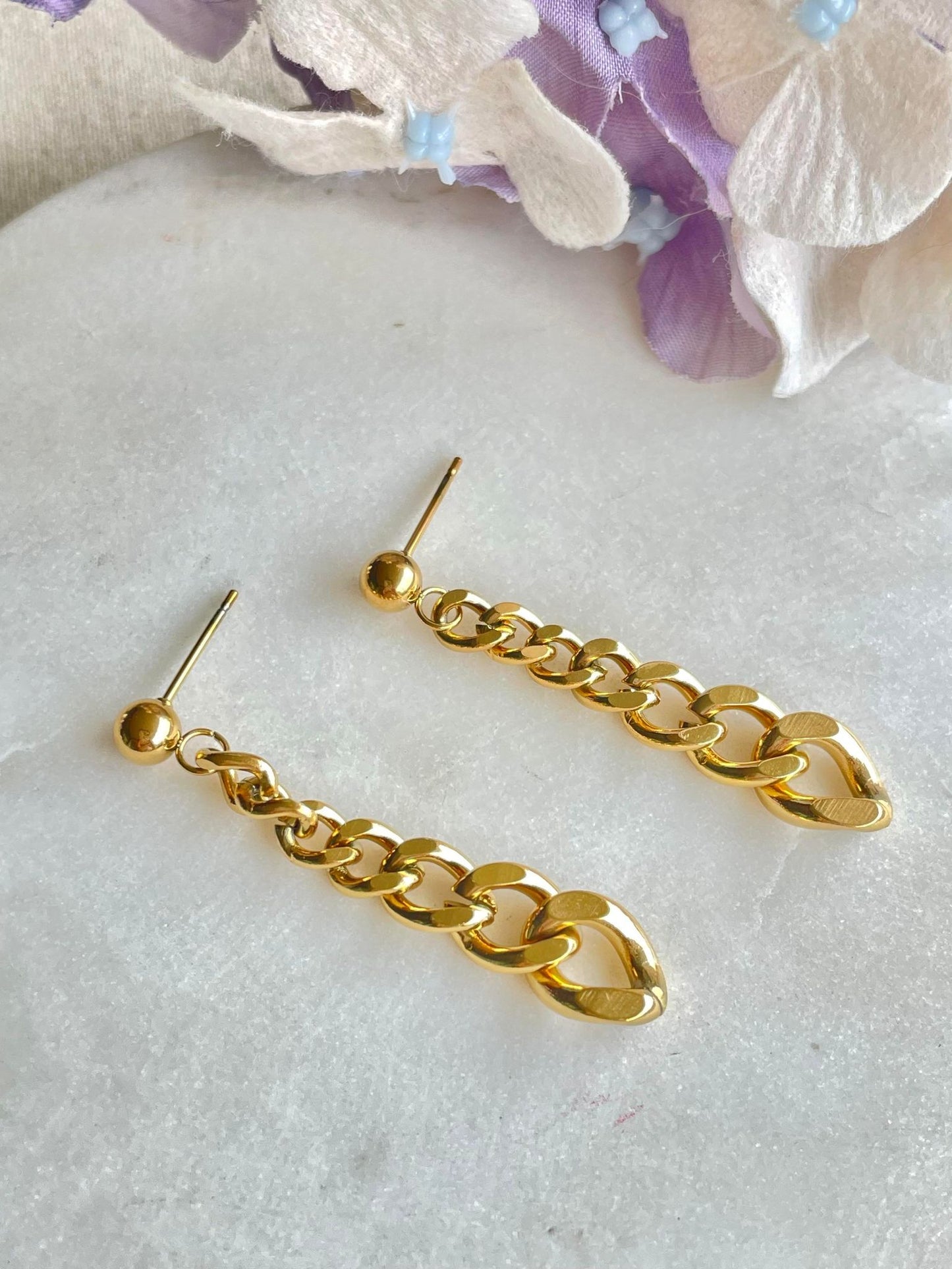 Strong chain stud earrings