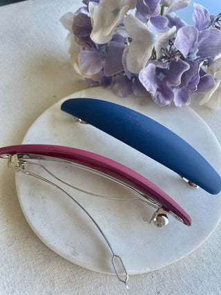 Matt hair clips