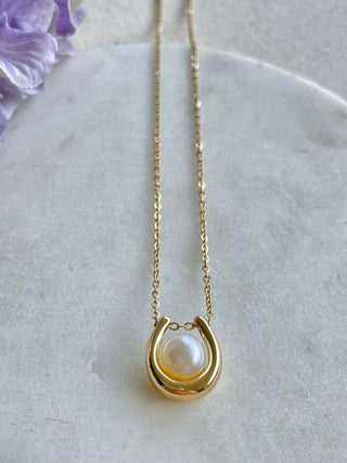 Hold onto the pearl necklace – Tarnish Proof Jewellery