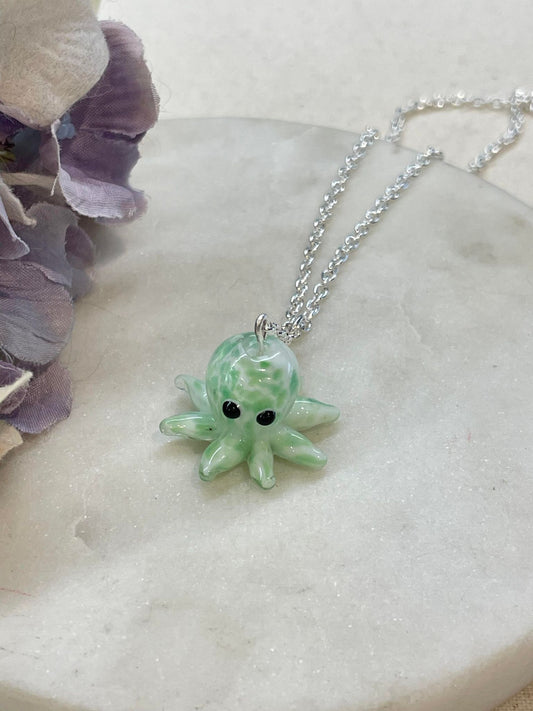 Cephalopod necklace - blue or green