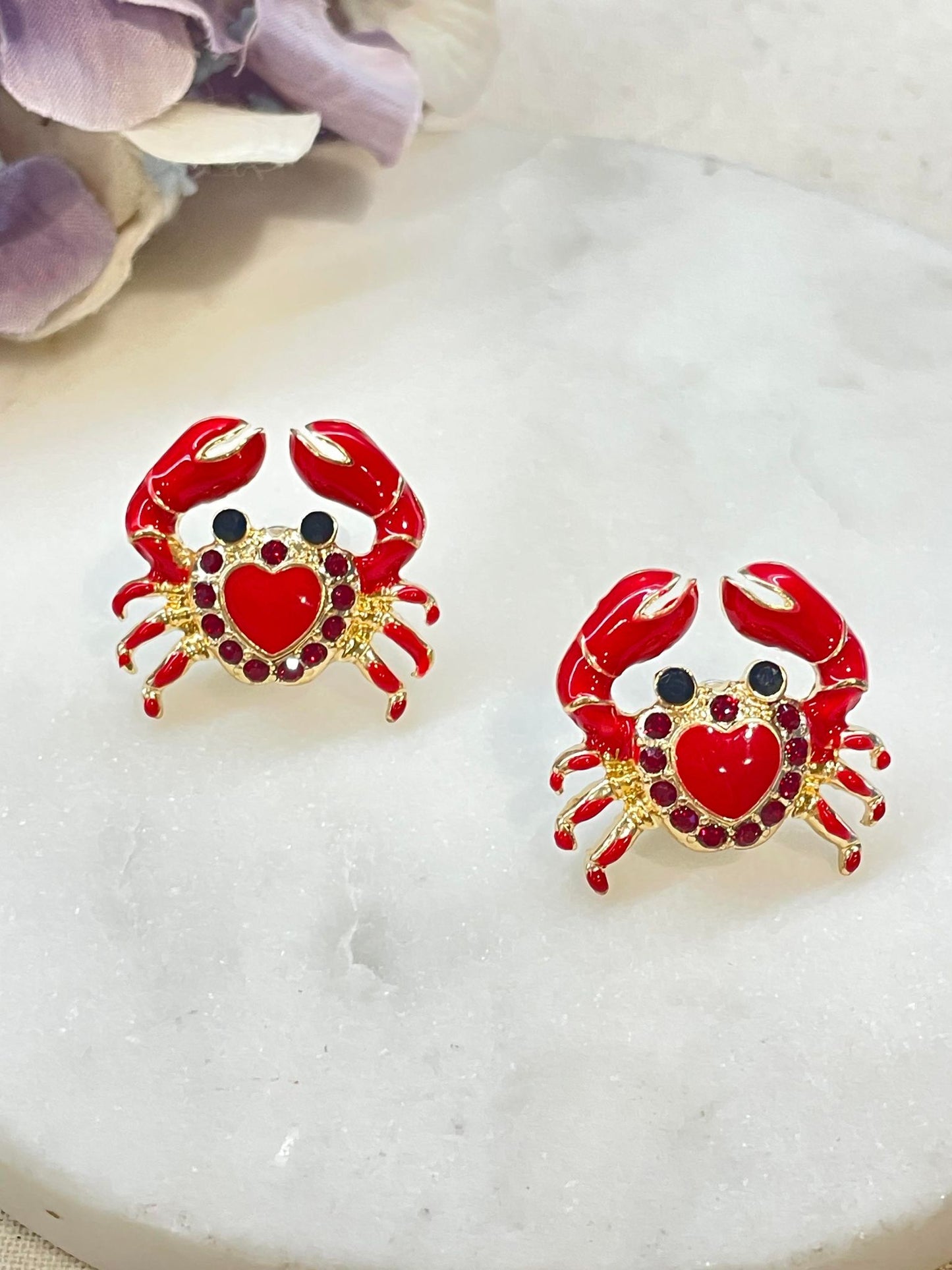 Crabby crab red stud earrings