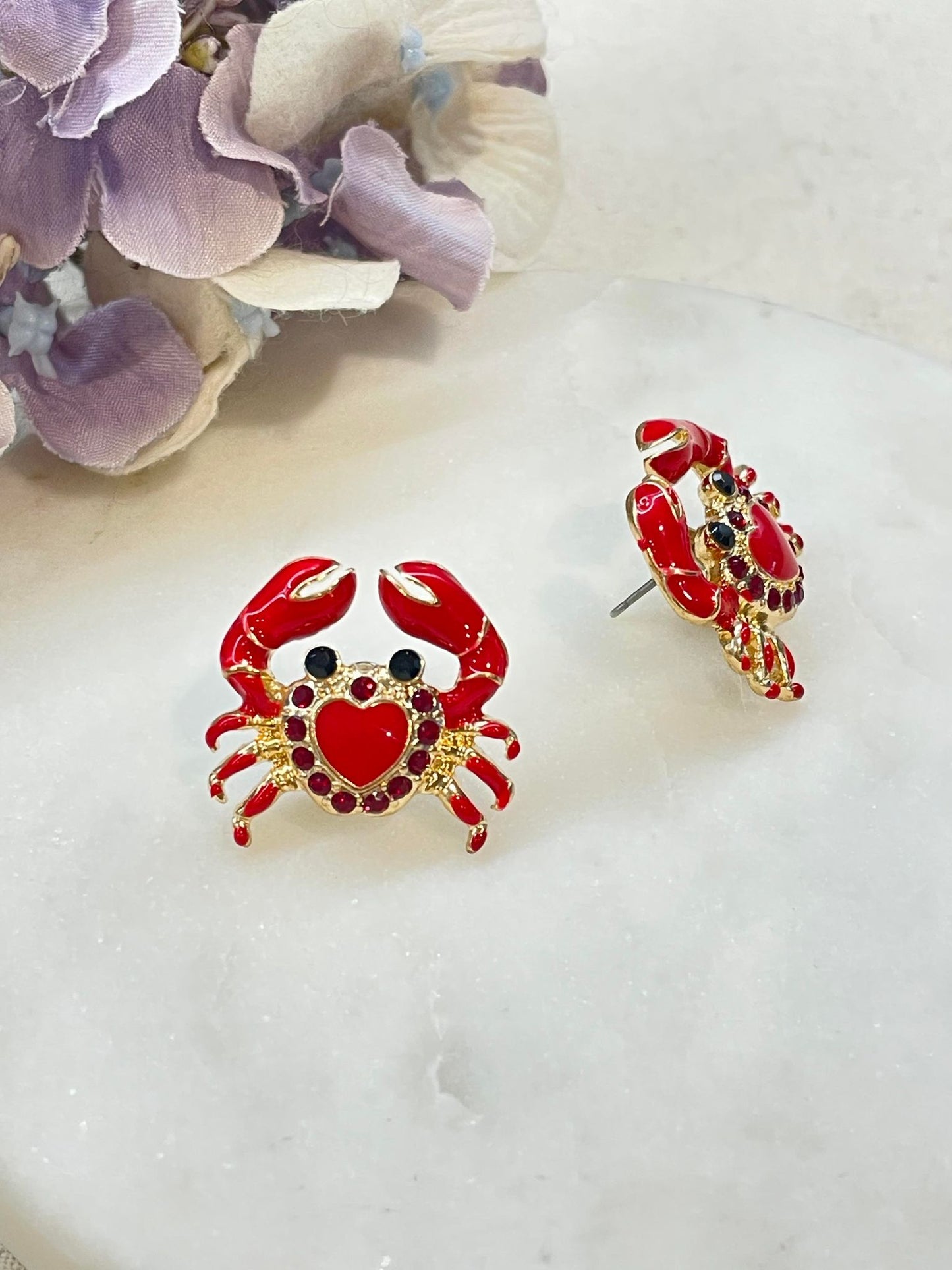 Crabby crab red stud earrings