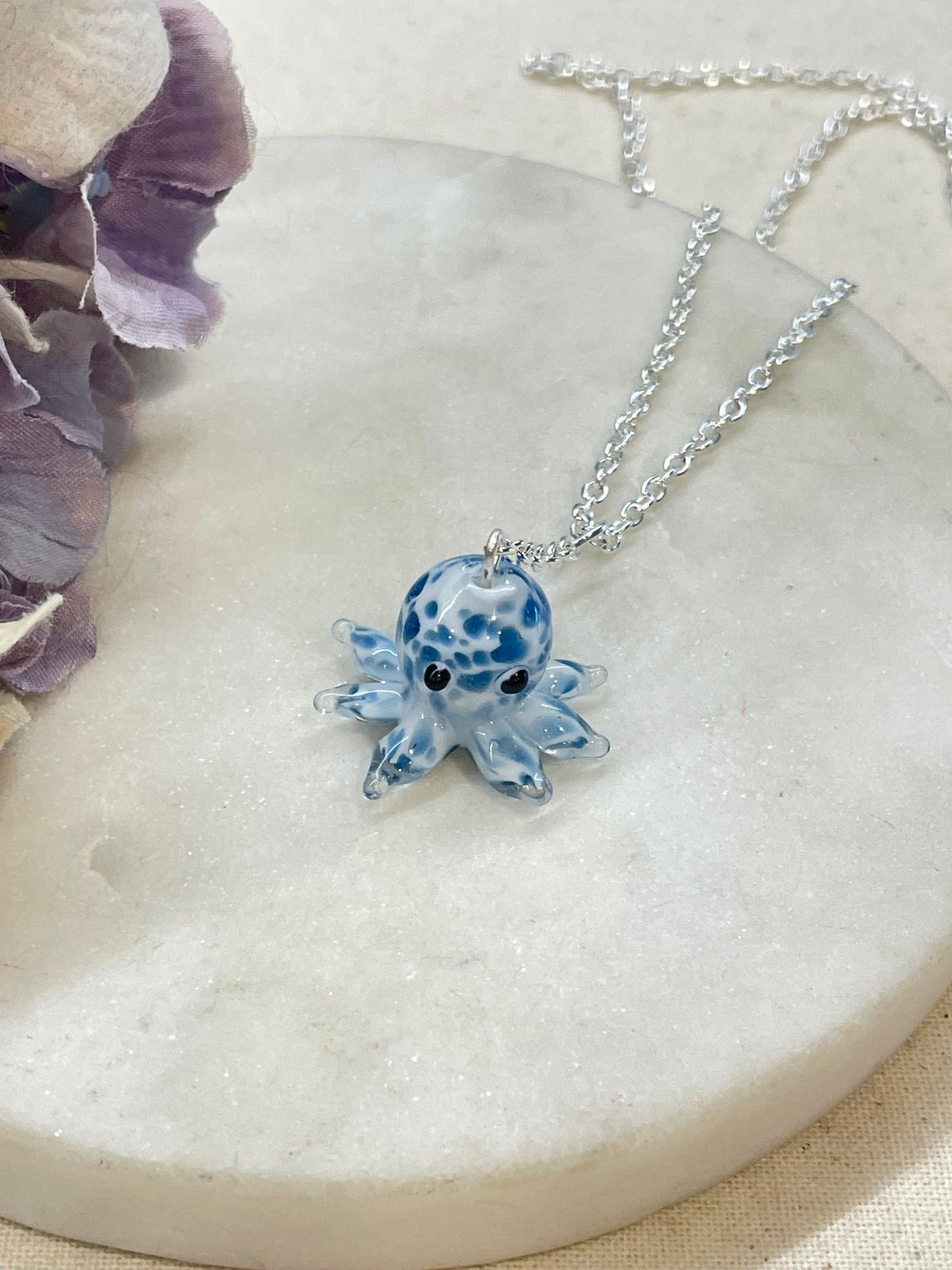 Cephalopod necklace - blue or green