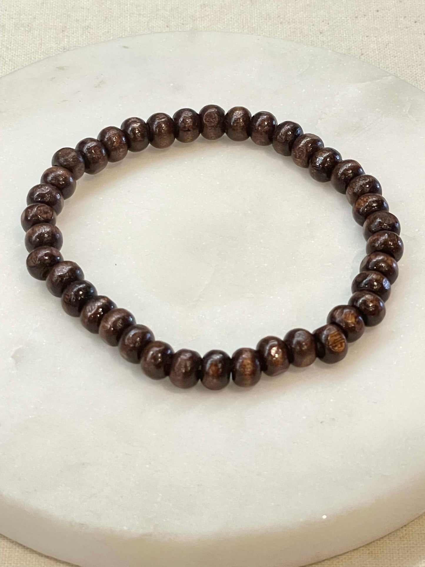 Men's small brown beaded stretch bracelet