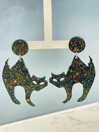 Salem cats - gentle glow-in-the-dark