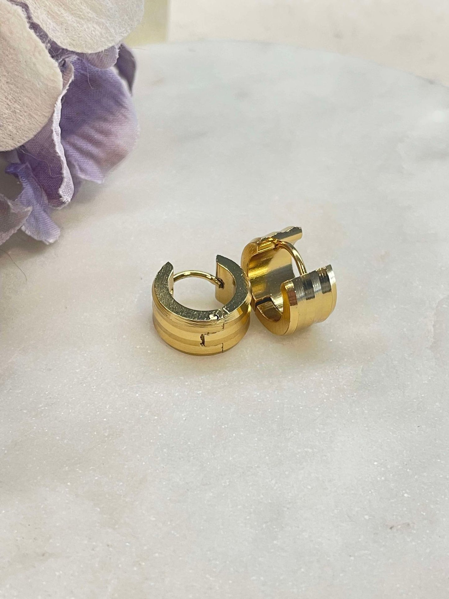 Simple gold hoop earrings – Tarnish Proof Jewellery