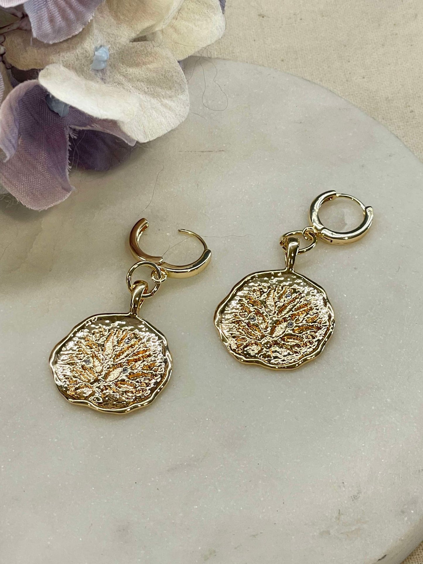 Tree of life earring, gold