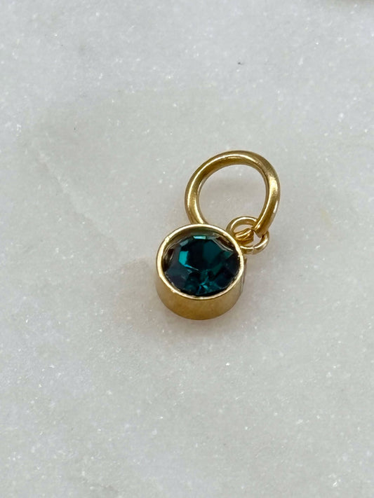 Cubic Zirconia stone in gold