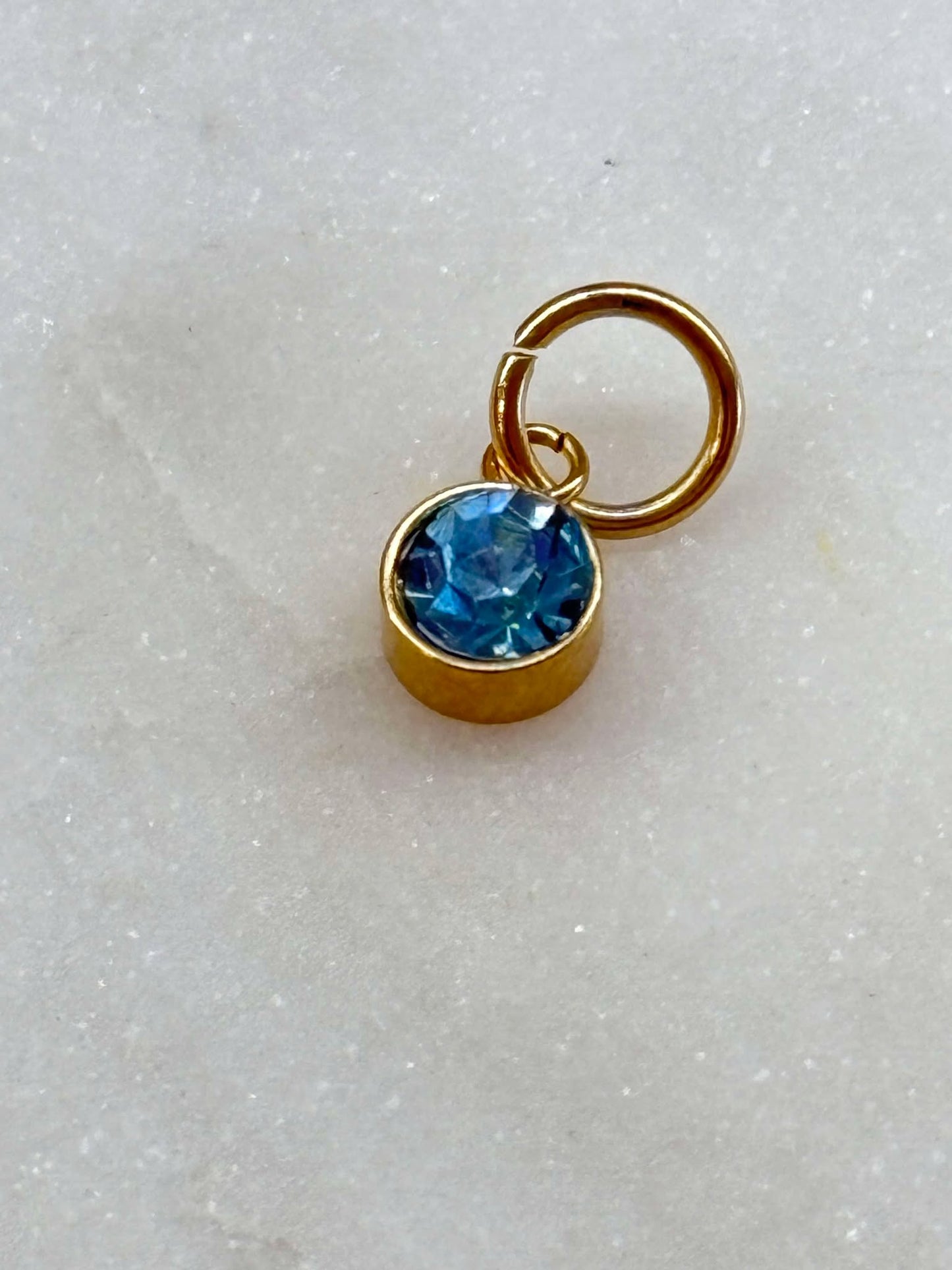 Cubic Zirconia stone in gold