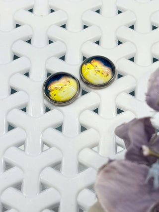Spaced out - stud earrings