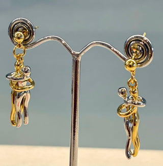 Hold me close earrings
