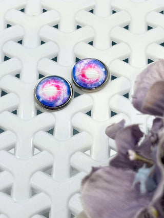 Spaced out - stud earrings