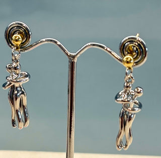 Hold me close earrings