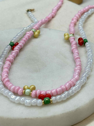Daisy love necklace