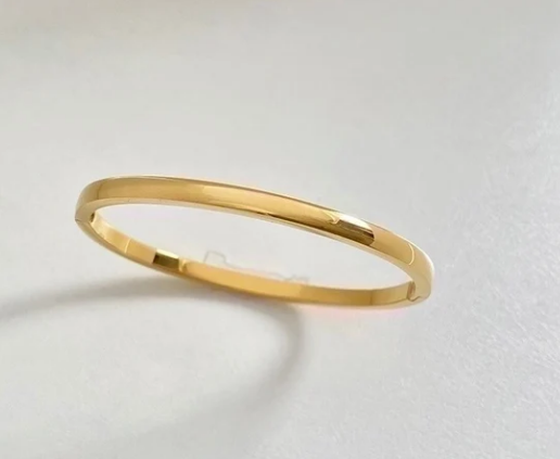 Solid bangle - gold