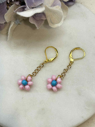 Daisies floating in the breeze earrings