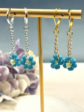 Daisies floating in the breeze earrings