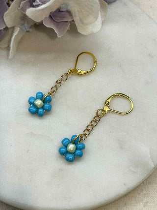Daisies floating in the breeze earrings