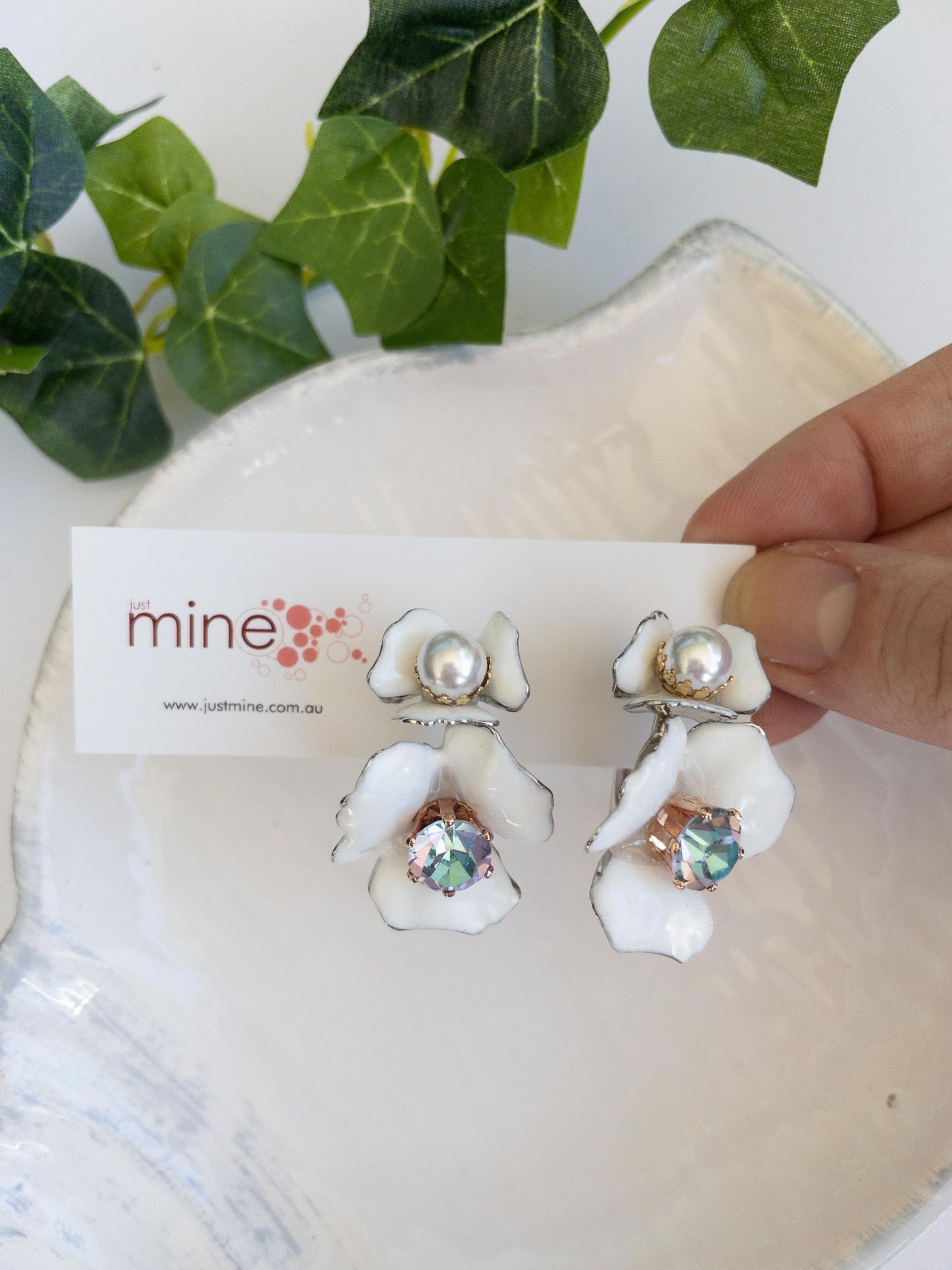 Double white flower stud with crystal and pearl earrings