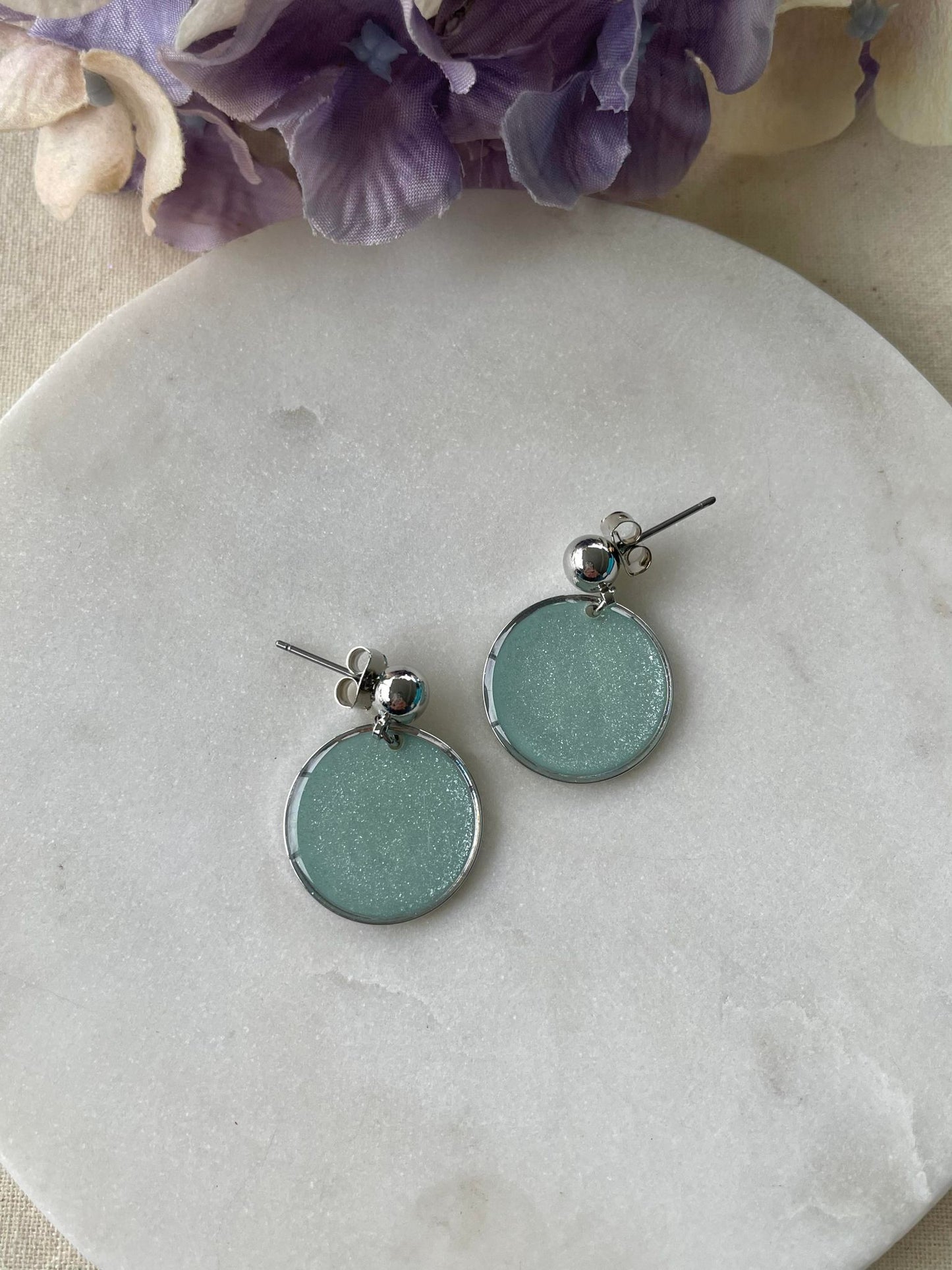 Mint sparkle silver circle stud earring