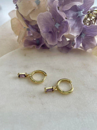 Light purple coloured crystal set on sleeper