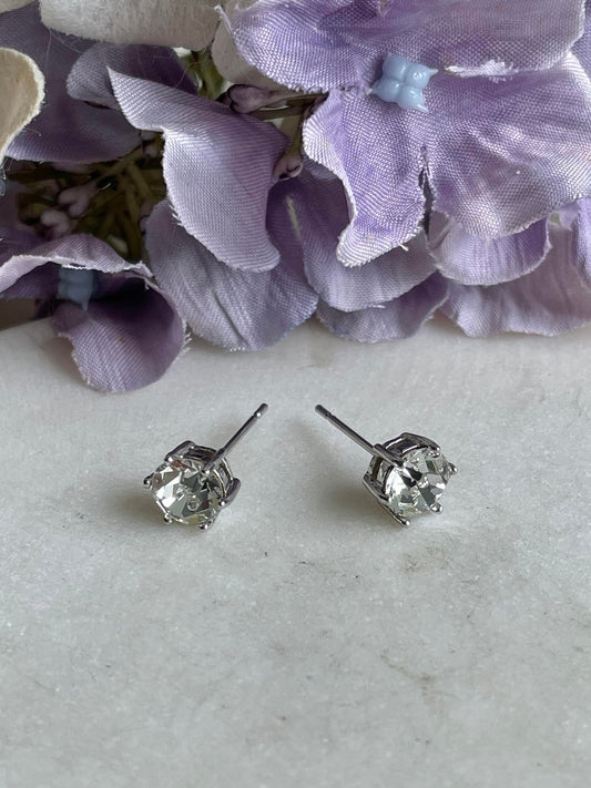 Simple sterling silver stud - white